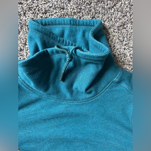 5/$25 Merrell women’s crossover cowl neck sweatshirt with pocket size small - Picture 2 of 9